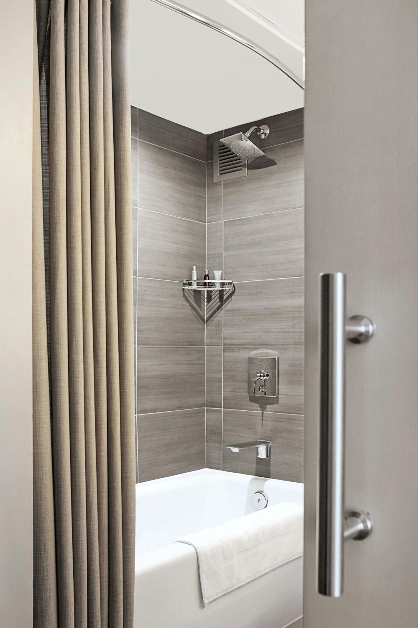 Готель Bethesda Marriott Екстер'єр фото
